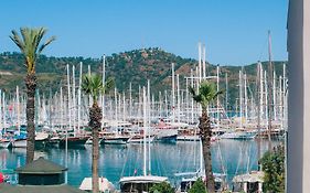 فندق إنفينيتي إكسكلوسف سيتي